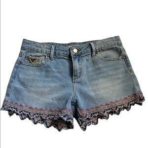 Girl’s Denim Shorts w/Embroidery